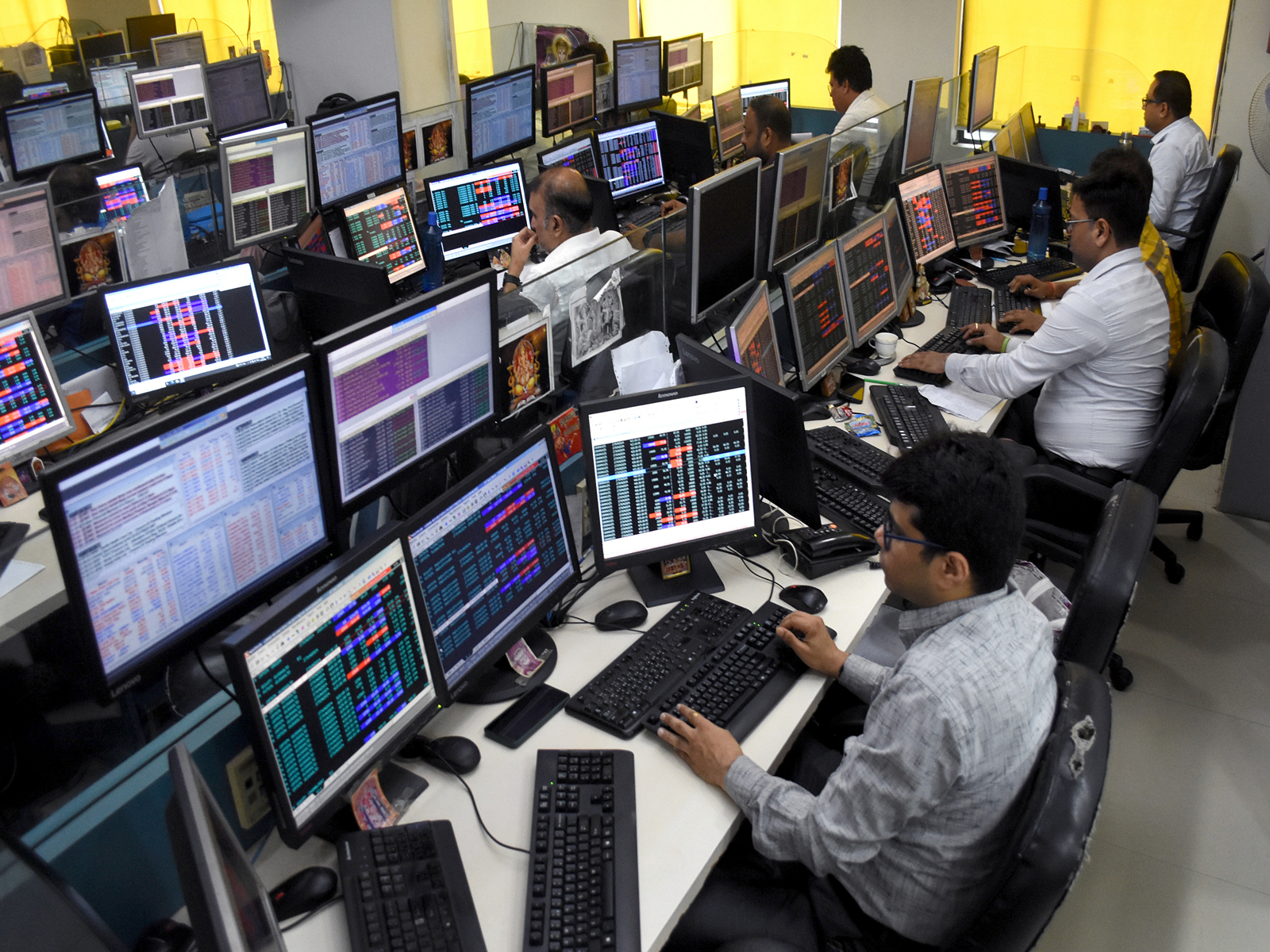 Banks See Strong Q3FY27 Loan Demand