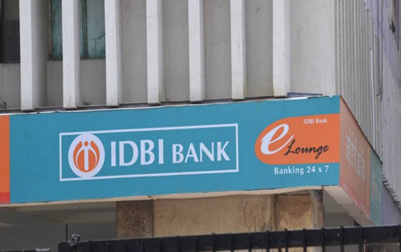 'No legal bar on reducing govt stake in IDBI Bank'