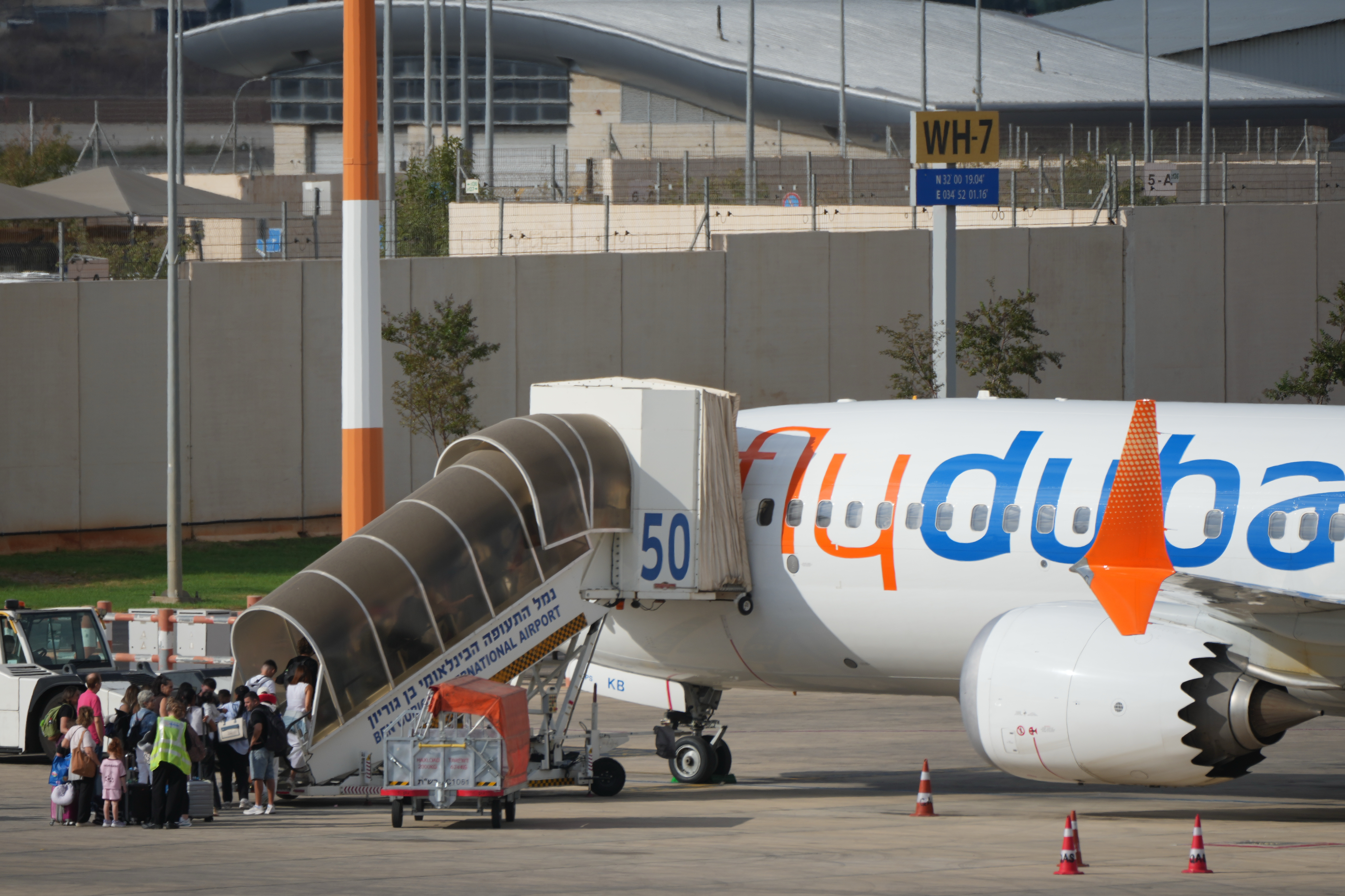 Israeli leaders hail Indian pilot as 'true hero' for foiling flydubai crash attempt