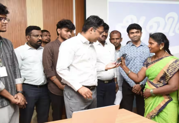 ஆவின் பால் உற்பத்தியாளருக்கான வாட்ஸ்அப் சேவை அறிமுகம்