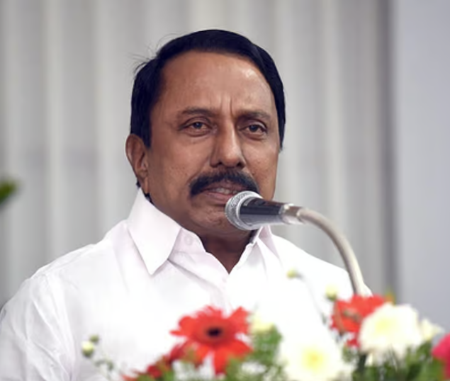 தினசரி ரூ.340 கோடி வட்டி செலுத்தும்  தமிழக அரசு - அமைச்சர் செங்கோட்டையன்