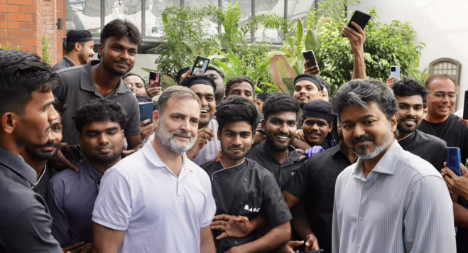 ஒரே காரில் சென்று முதல்வர் விஜயுடன் கஃபேவில் காபி அருந்திய ராகுல்காந்தி