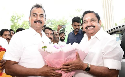 சமாதானப் புறாவை பறக்கவிடும் இபிஎஸ்: முடிவுக்கு வருமா அதிமுக உட்கட்சி மோதல்?