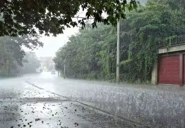 வெளுத்து வாங்கப்போகும் கனமழை - 18 மாவட்டங்களுக்கு எச்சரிக்கை!