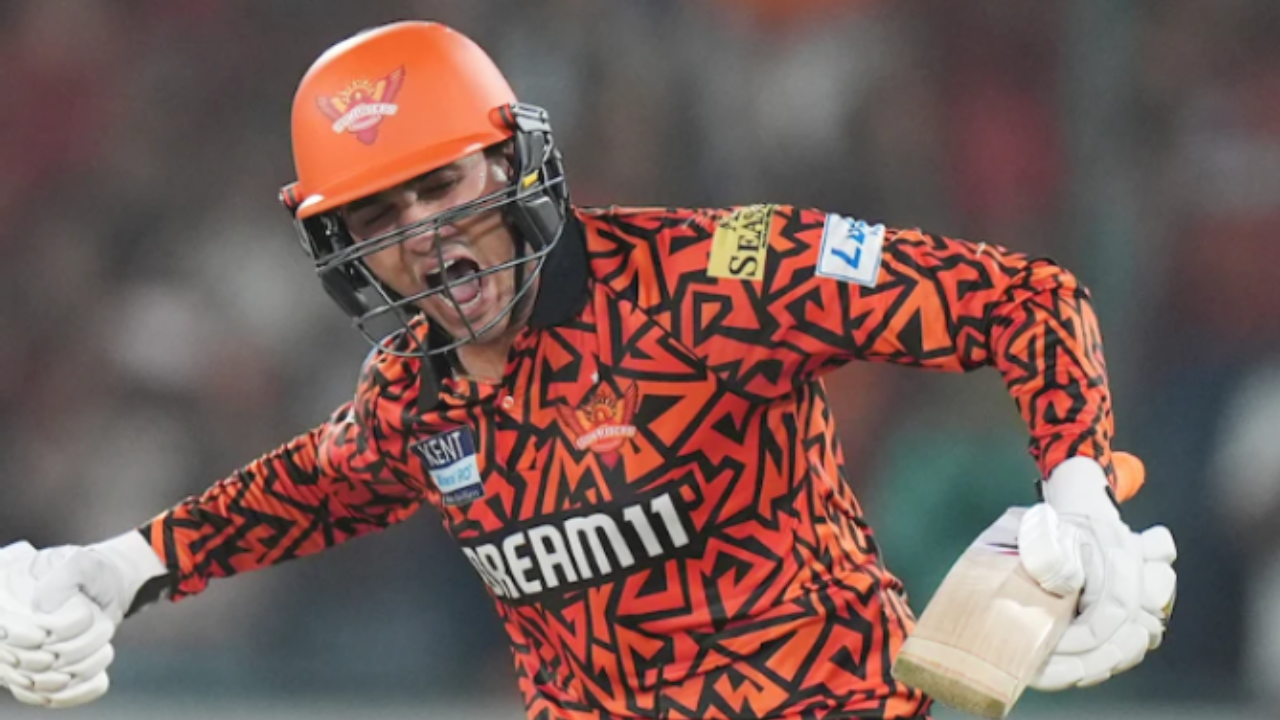 IPL 2025: திரும்ப வந்துட்டேன்னு சொல்லு.. பஞ்சாப்பை பந்தாடிய Abhishek sharma..SRH அபார வெற்றி!