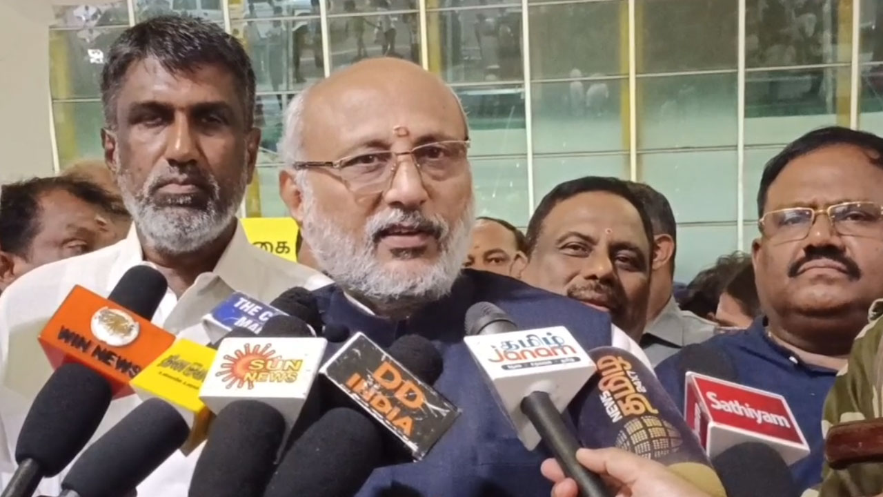  தீவிரவாதத்தை உற்பத்தி செய்யும் நாடு பாகிஸ்தான் – மகாராஷ்டிரா ஆளுநர் சி.பி.ராதாகிருஷ்ணன்