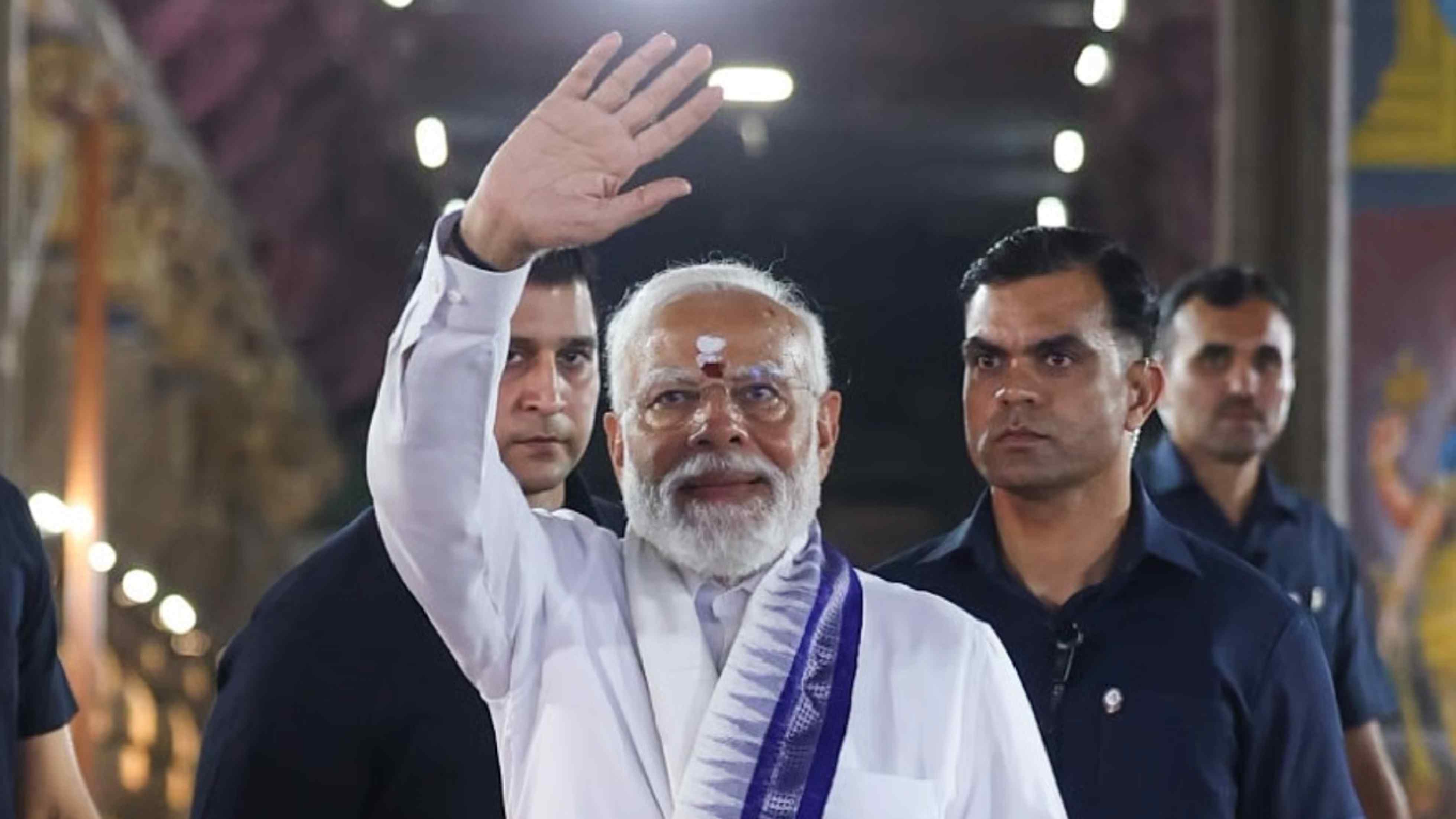 இன்று தமிழகம் வருகிறார் பிரதமர் மோடி.. பாதுகாப்பு ஏற்பாடுகள் தீவிரம்!