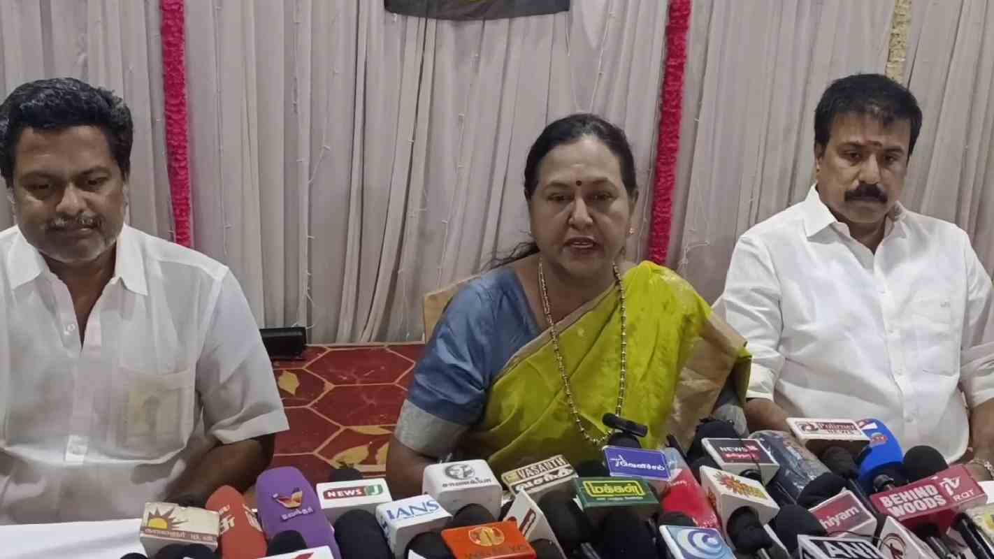 தமிழகத்தில் சட்டம் ஒழுங்கு சரியில்லை.. பிரேமலதா விஜயகாந்த் குற்றச்சாட்டு! 