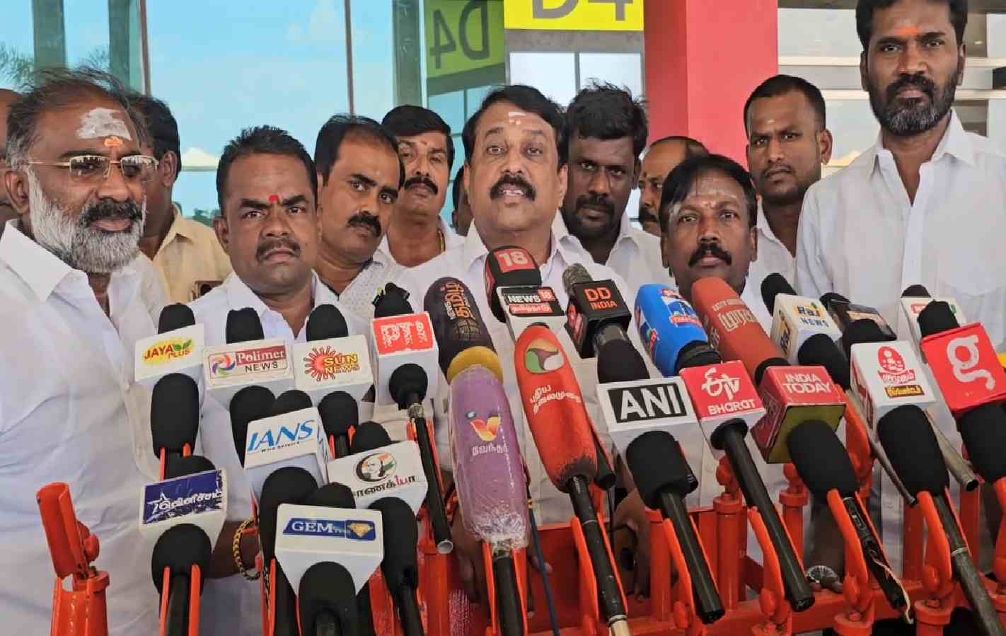 தமிழருக்கு வாக்களித்த தருமருக்குப் பாராட்டுக்கள் - நயினார் நாகேந்திரன் ஆவேச பேட்டி!