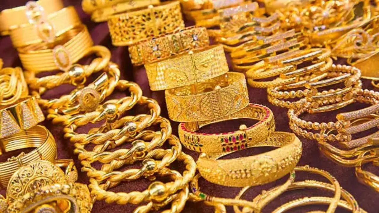 தங்கம் விலை வரலாறு காணாத உச்சம்: ஒரு சவரன் ரூ.84,000-ஐ தொட்டது!