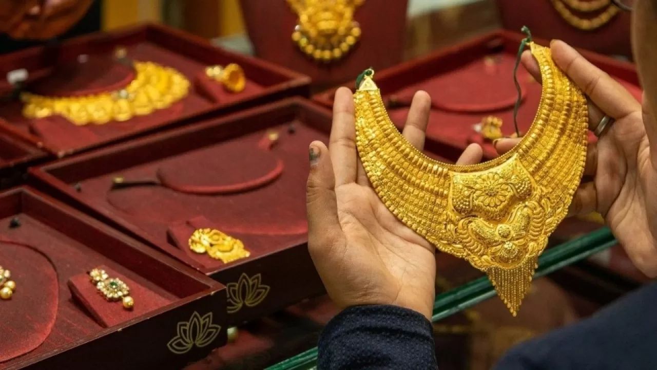 தங்கம் விலை மீண்டும் உயர்வு.. சவரனுக்கு ரூ.800 அதிகரிப்பு!