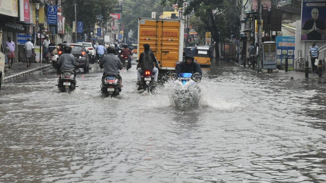 Rain Alert: சென்னை, செங்கப்பட்டு உள்பட 7 மாவட்டங்களுக்கு ஆரஞ்சு அலெர்ட்! 