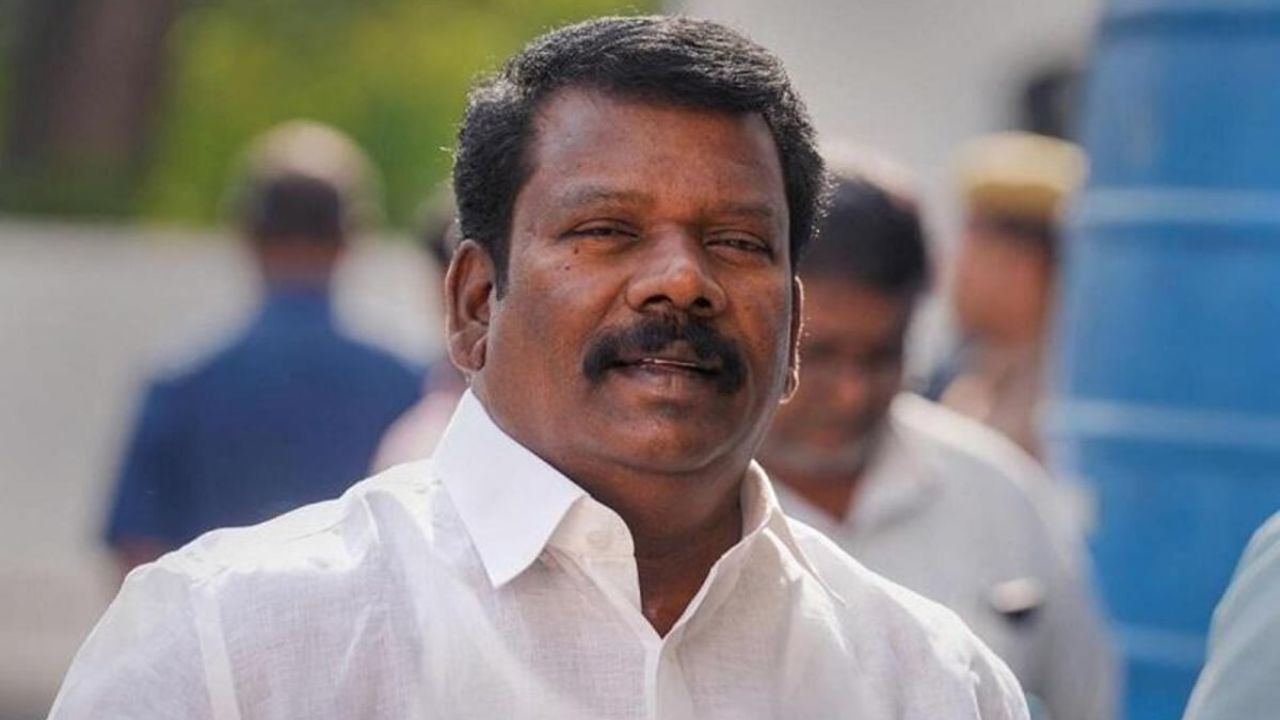விஜய்யை பிரவீன் சக்கரவர்த்தி சந்தித்தது எனக்கு தெரியாது- செல்வப்பெருந்தகை பதில்!