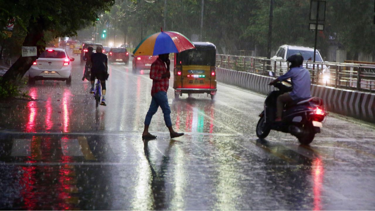TN Weather: தமிழகத்தில் நாளை 21 மாவட்டங்களுக்கு கனமழை எச்சரிக்கை!