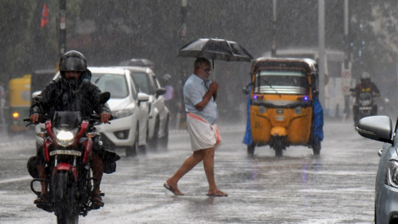 TN Weather: நாளை 4 மாவட்டங்களுக்கு மிக கனமழை எச்சரிக்கை!