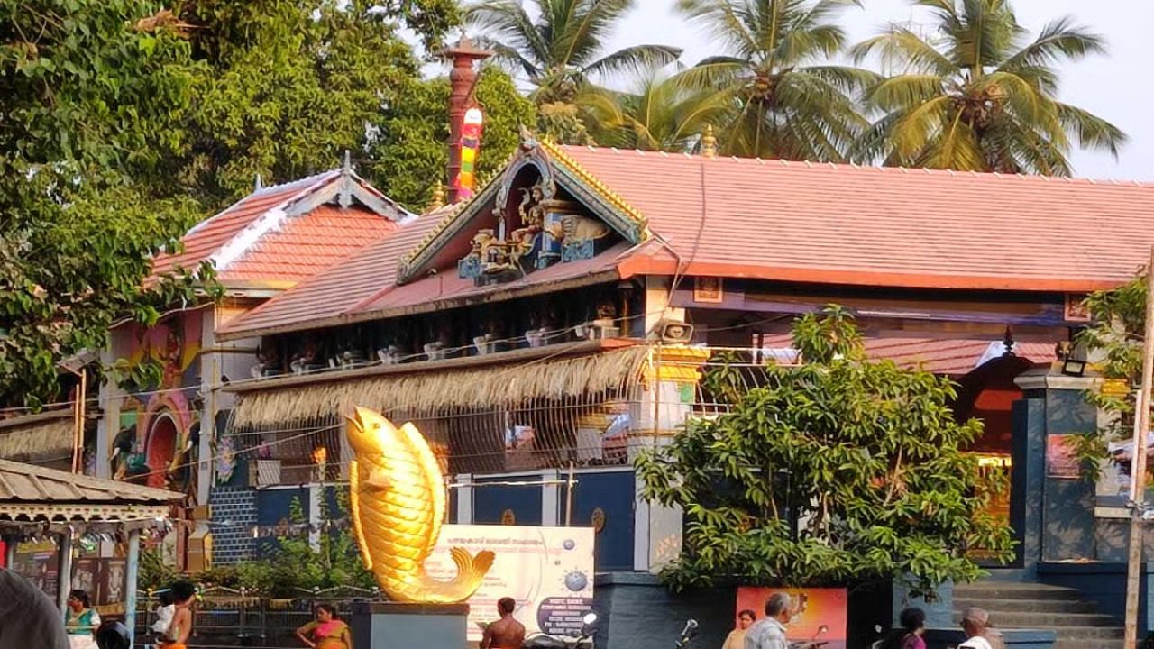 கேட்ட வரம் கொடுப்பாள் கேரள மீனாட்சி..!