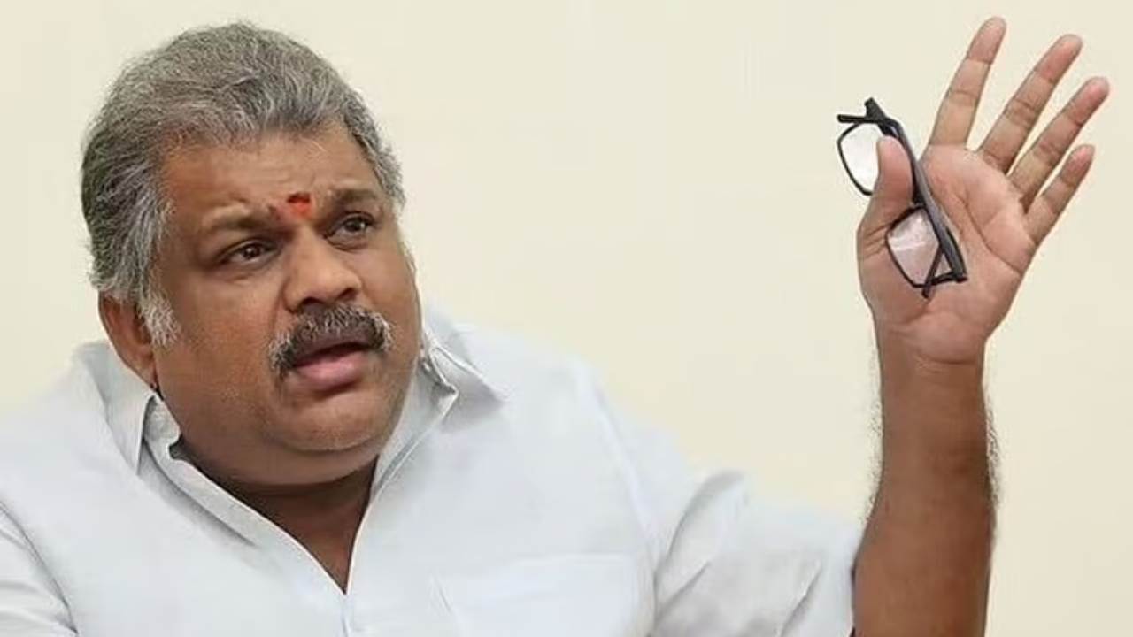 வாசனின் அடுத்த அரசியல் மூவ்... திமுகவுடன் கை கோர்க்கிறதா த.மா.கா? 