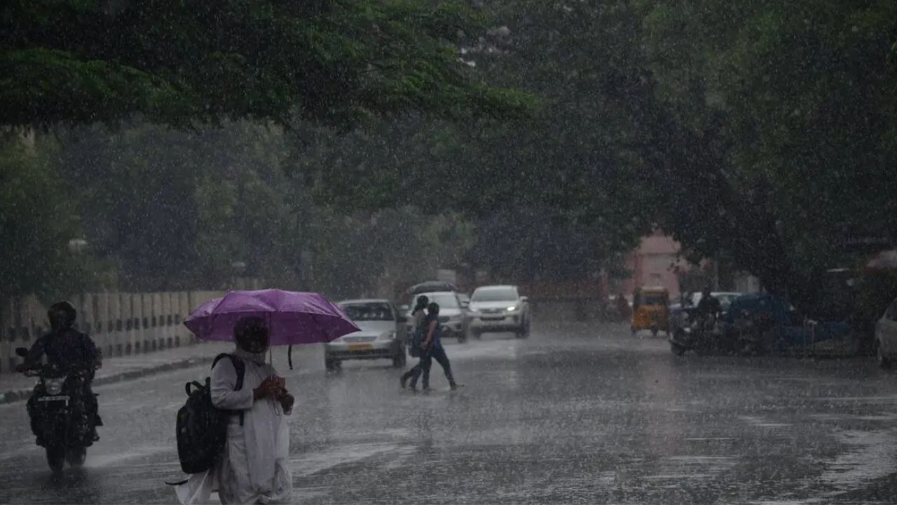 Weather Update: தமிழகத்தில் இன்று 13 மாவட்டங்களுக்கு கனமழை எச்சரிக்கை!