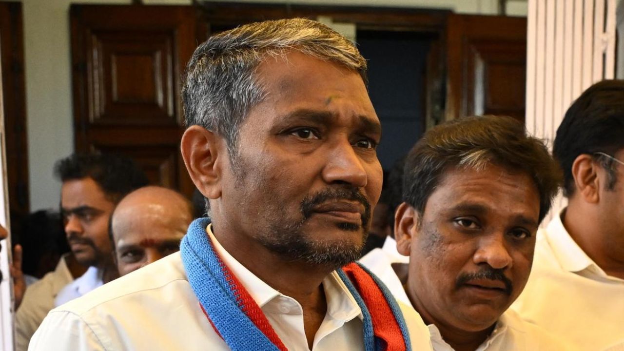 பொறுப்பு அமைச்சர் நியமனத்தில் பாரபட்சம்.. விழுப்புரம் மாவட்டத்திற்கு வன்னி அரசு அமைச்சர் இல்லையா?