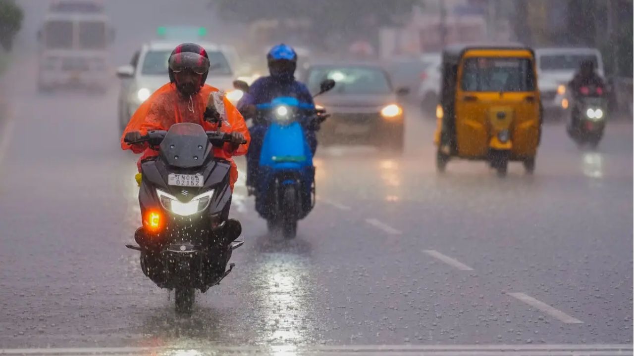 கடலோர மாவட்டங்களில் இன்று மழை வெளுத்து வாங்கும்.. வானிலை ஆய்வு மையம் தகவல்!