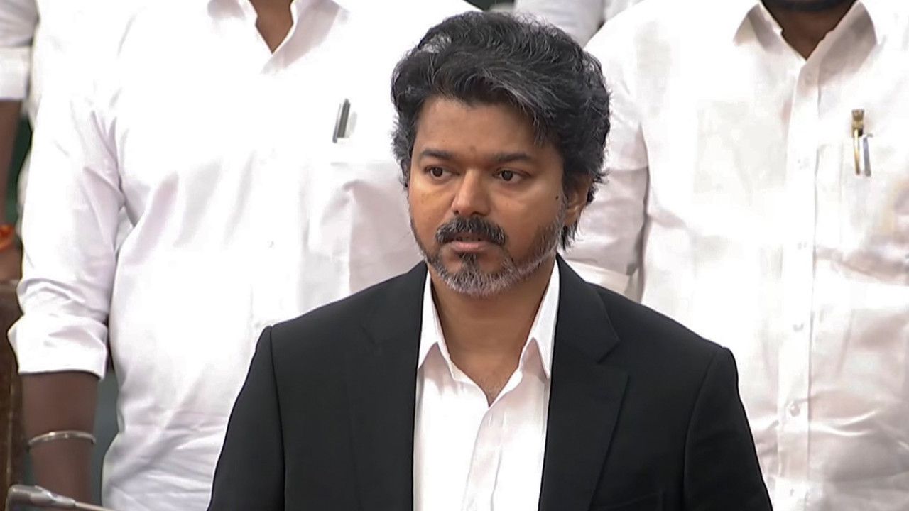 முதல்வர் விஜய் ஜூலை 10 கரூர் பயணம்.. கூட்ட நெரிசலில் பலியானோர் குடும்பங்களுக்கு நேரில் ஆறுதல்!