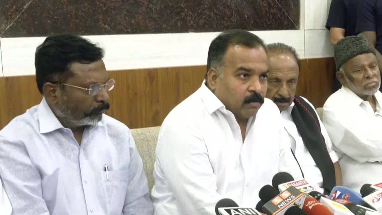 தவெக தோழமை கட்சிகள் ஆலோசனை... கூட்டணிக்கு புதிய பெயரா? 