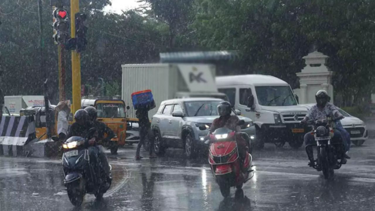 தமிழகத்தில் இன்று எங்கெல்லாம் மழை பெய்யும்.. வானிலை அப்டேட்!