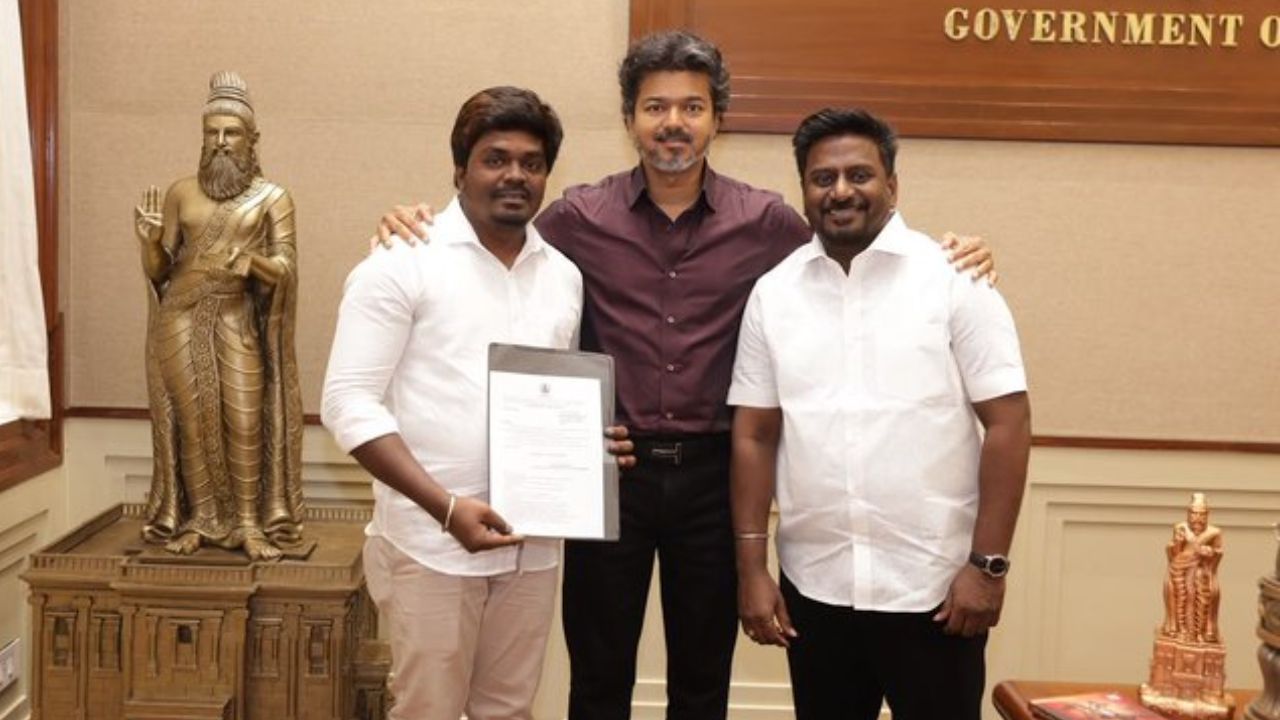 தமிழ்நாடு பாடநூல் கழகத்தின் புதிய தலைவராக லயோலா மணி நியமனம்: முதல்வர் விஜய் ஆணை வழங்கினார்!