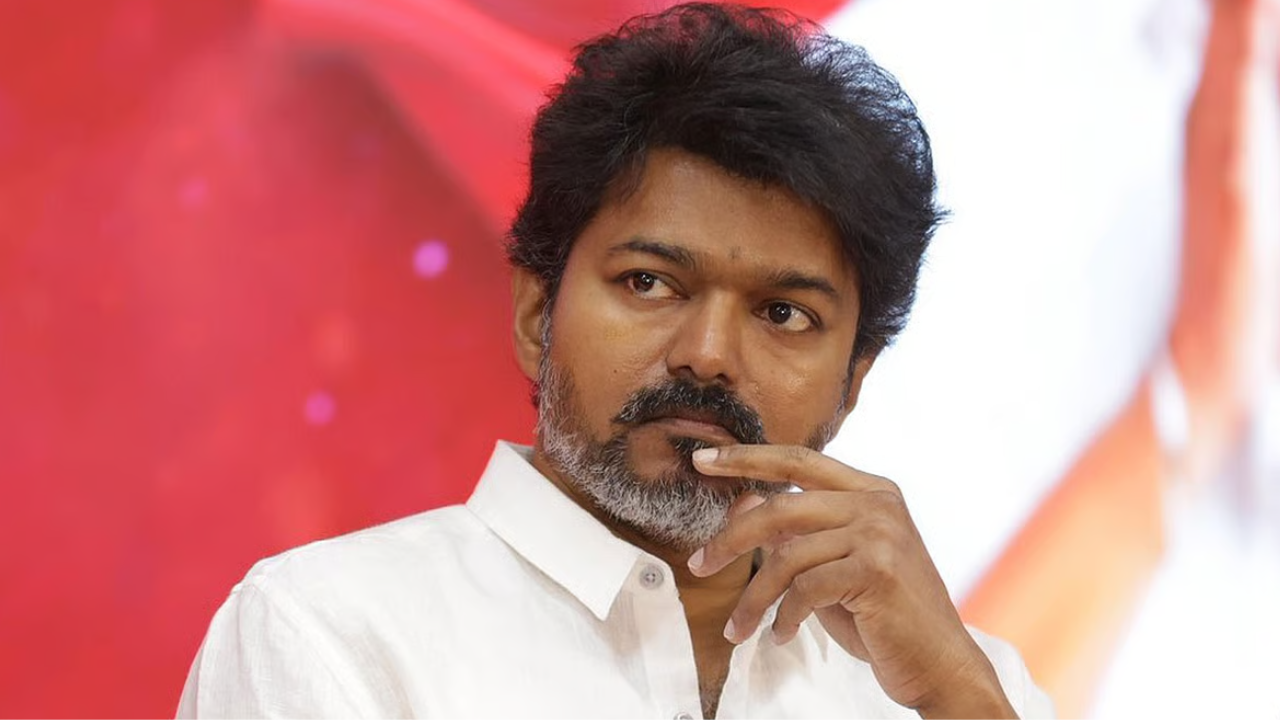 தனி மெஜாரிட்டிக்காக புதிய வியூகம்? விஜய்யின் அடுத்த மூவ் என்ன?