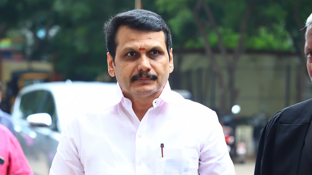 தவெக ஆட்சி கவிழ்ப்பு வழக்கு: செந்தில் பாலாஜி நீதிமன்றத்தில் நேரில் ஆஜர்!