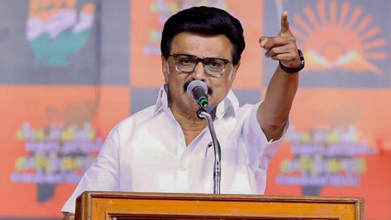 முன்னாள் முதல்வர்கள் கைது: நாட்டில் அறிவிக்கப்படாத அவசரநிலை.. மத்திய அரசைச் சாடிய ஸ்டாலின்!