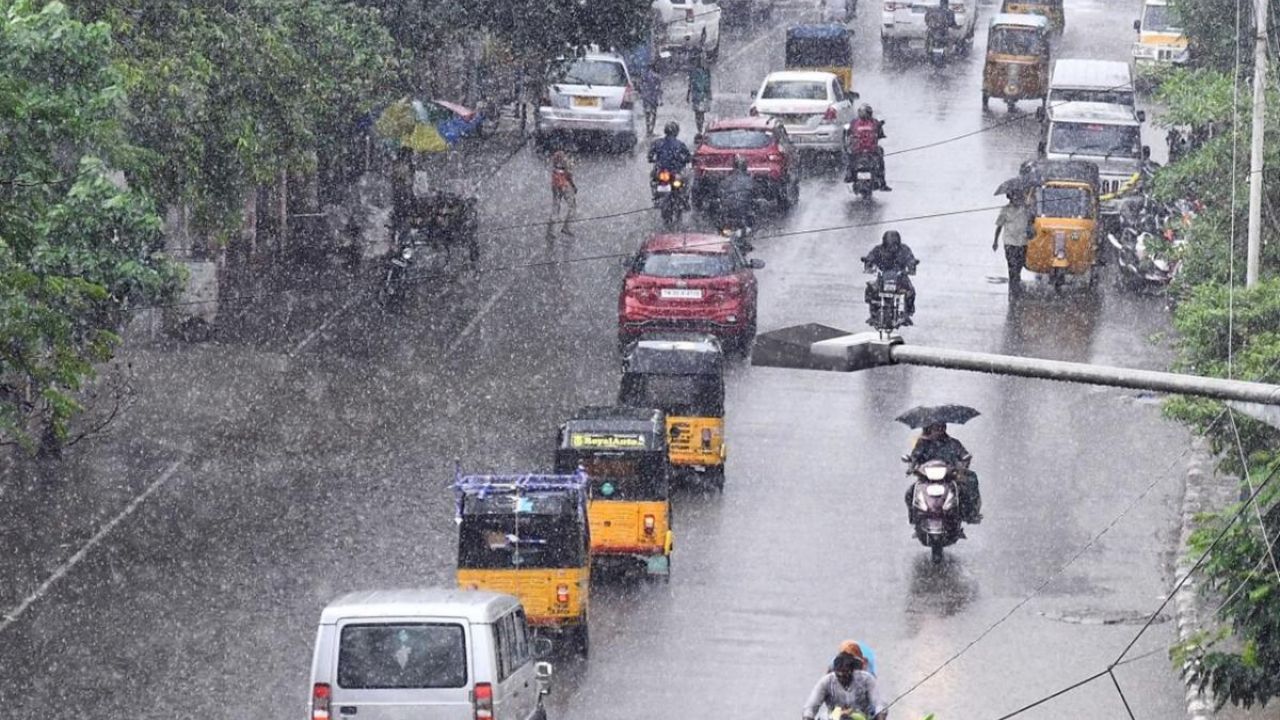 TN Weather: வெளுத்து வாங்கப்போகும் கனமழை.. 9 மாவட்டங்களுக்கு வார்னிங்!