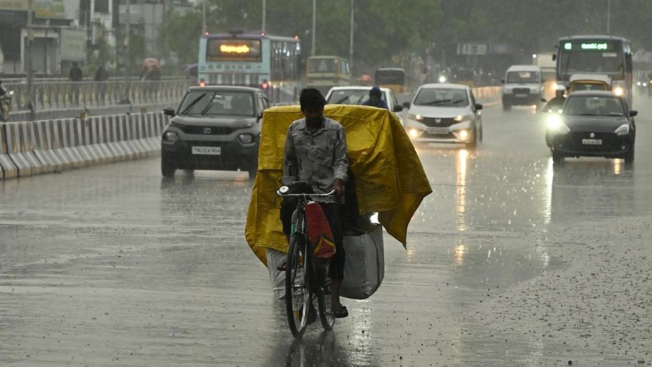 TN Weather: எந்தெந்த மாவட்டங்களில் இன்று மழை வெளுத்து வாங்கும்.. வானிலை அப்டேட்!